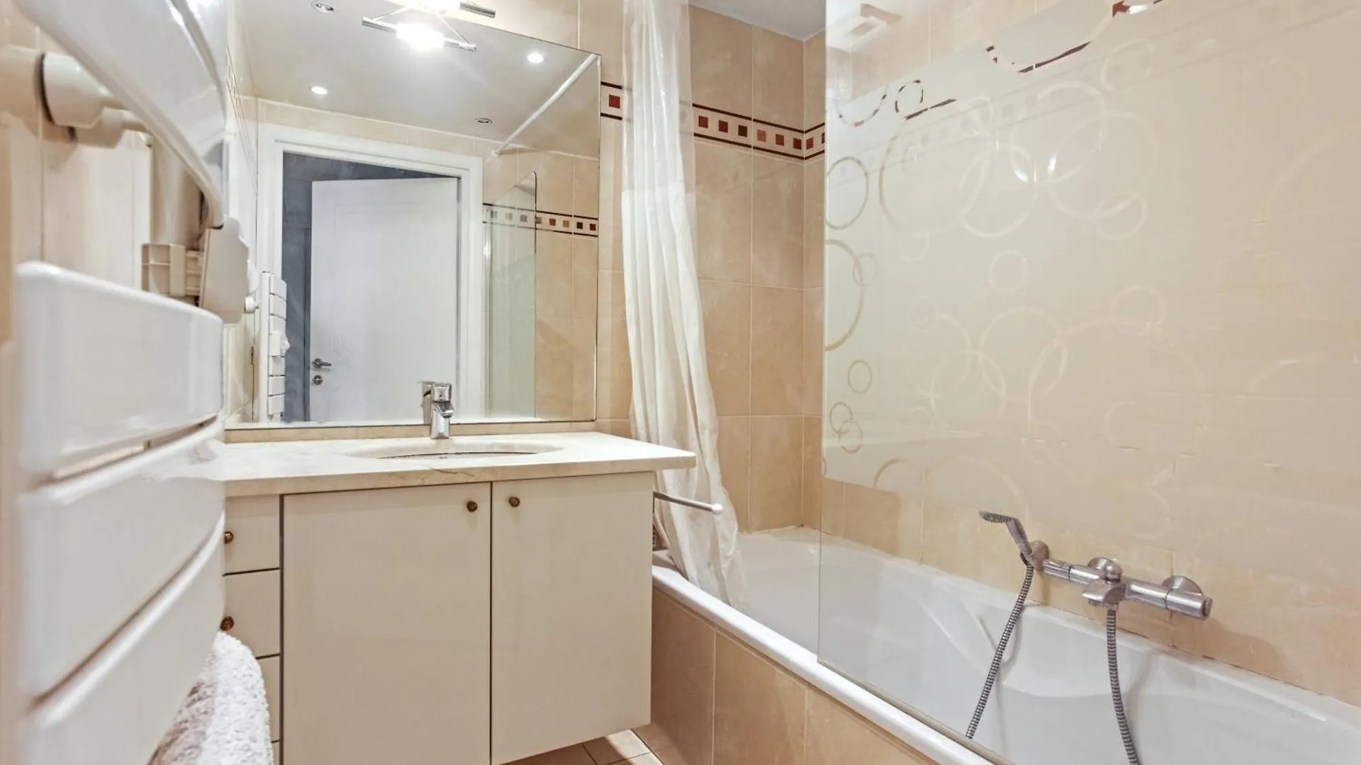 Superbe Appartement Vue Mer Frejus Apartment
