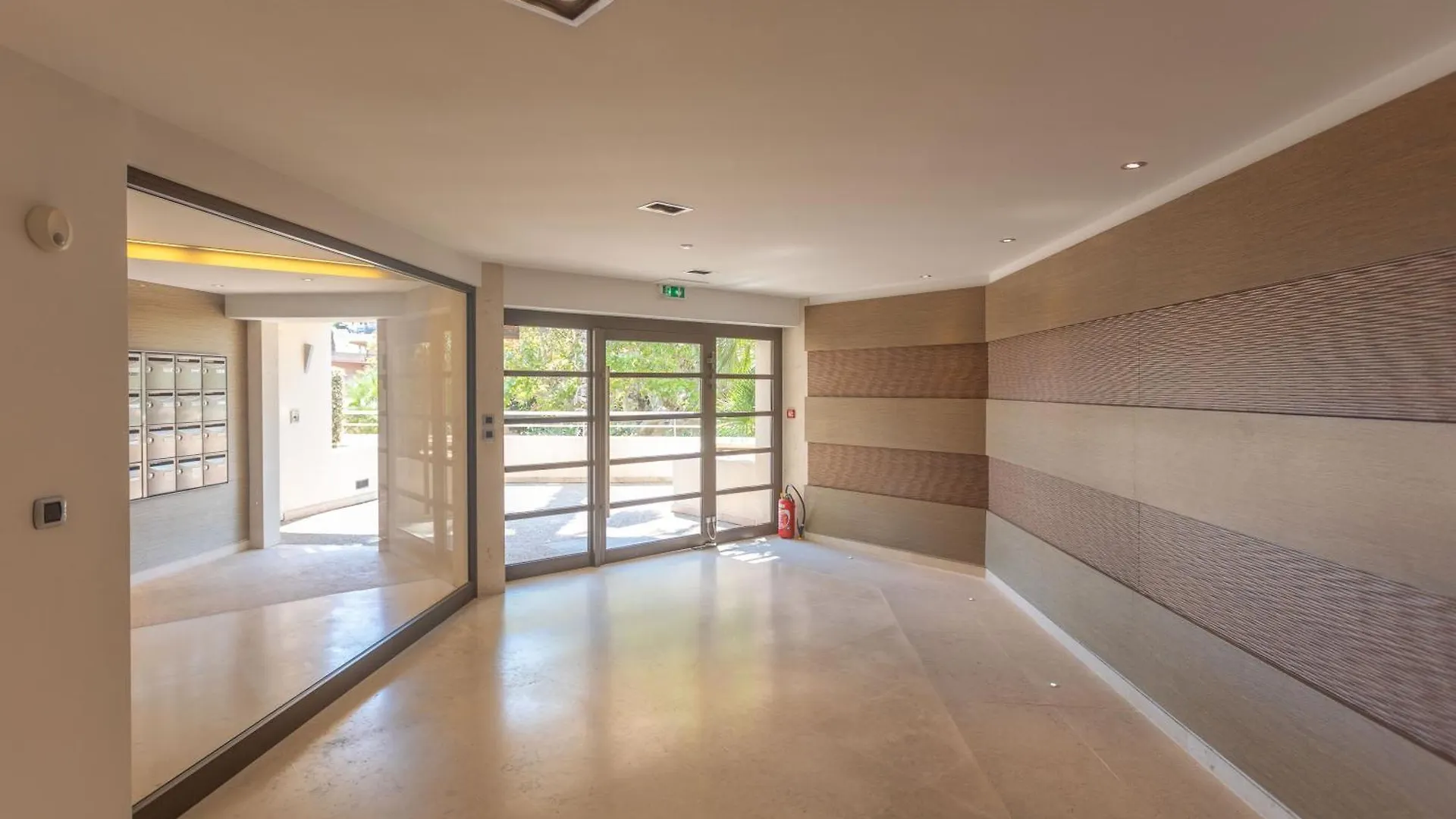 Superbe Appartement Vue Mer Fréjus